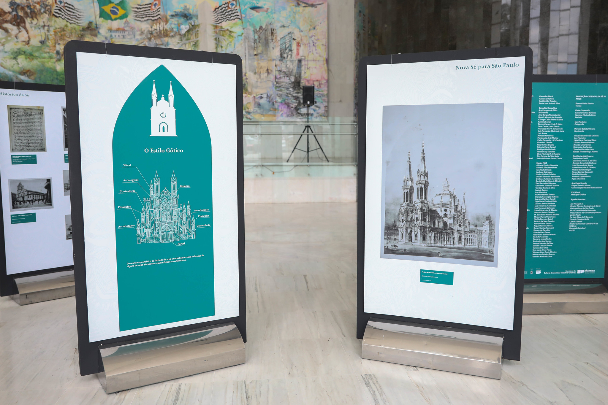 Exposição Catedral da Sé - 70 anos<a style='float:right;color:#ccc' href='https://www3.al.sp.gov.br/repositorio/noticia/N-11-2024/fg337528.jpg' target=_blank><i class='bi bi-zoom-in'></i> Clique para ver a imagem </a>
