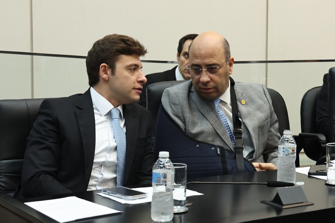 Thiago Auricchio (PL) e Oseias de Madureira (PSD)<a style='float:right;color:#ccc' href='https://www3.al.sp.gov.br/repositorio/noticia/N-11-2024/fg337913.jpg' target=_blank><i class='bi bi-zoom-in'></i> Clique para ver a imagem </a>