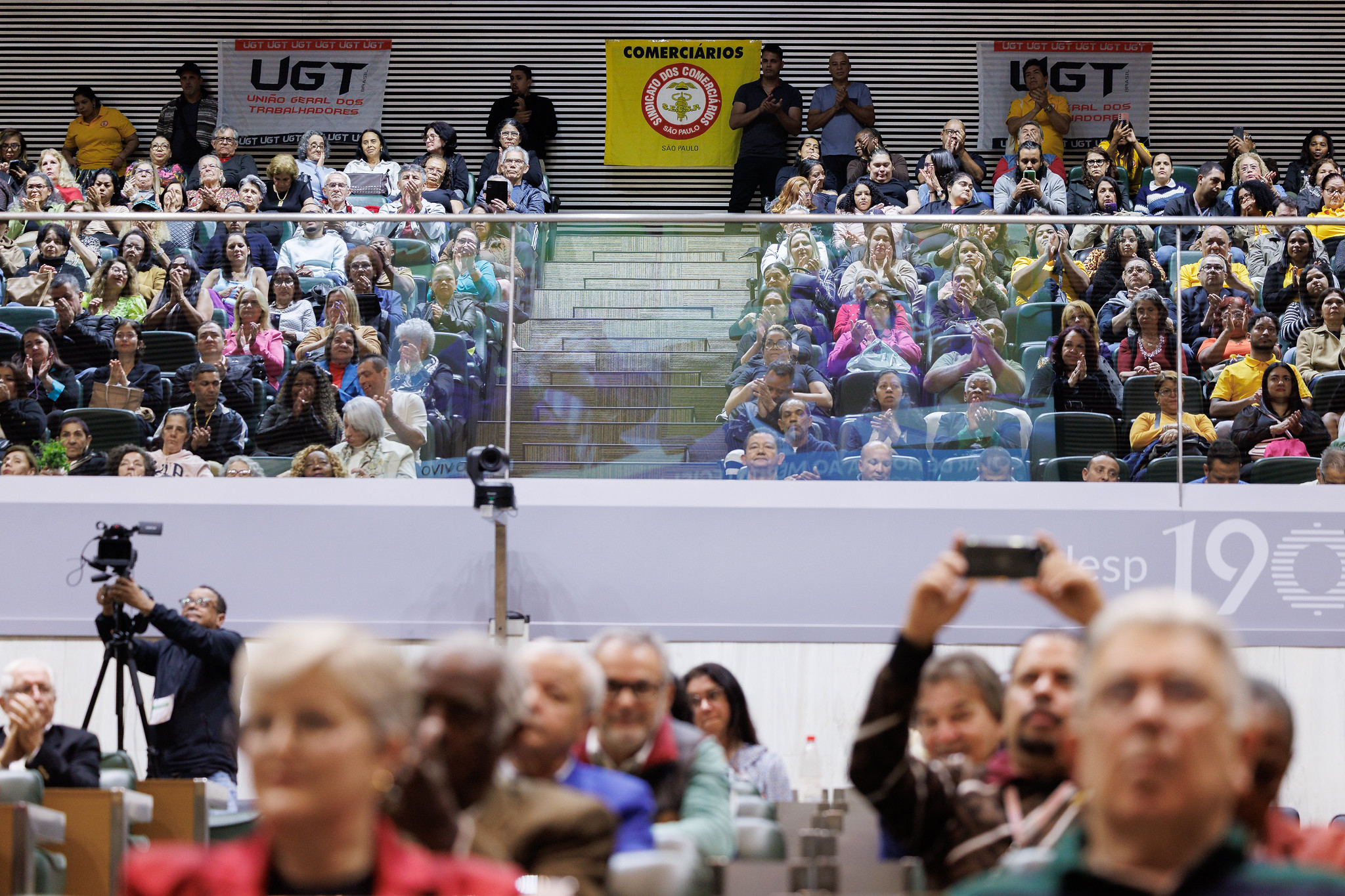 Categoria rene mais de 10 milhes de trabalhadores no mercado formal<a style='float:right;color:#ccc' href='https://www3.al.sp.gov.br/repositorio/noticia/N-11-2025/fg355805.jpg' target=_blank><i class='bi bi-zoom-in'></i> Clique para ver a imagem </a>