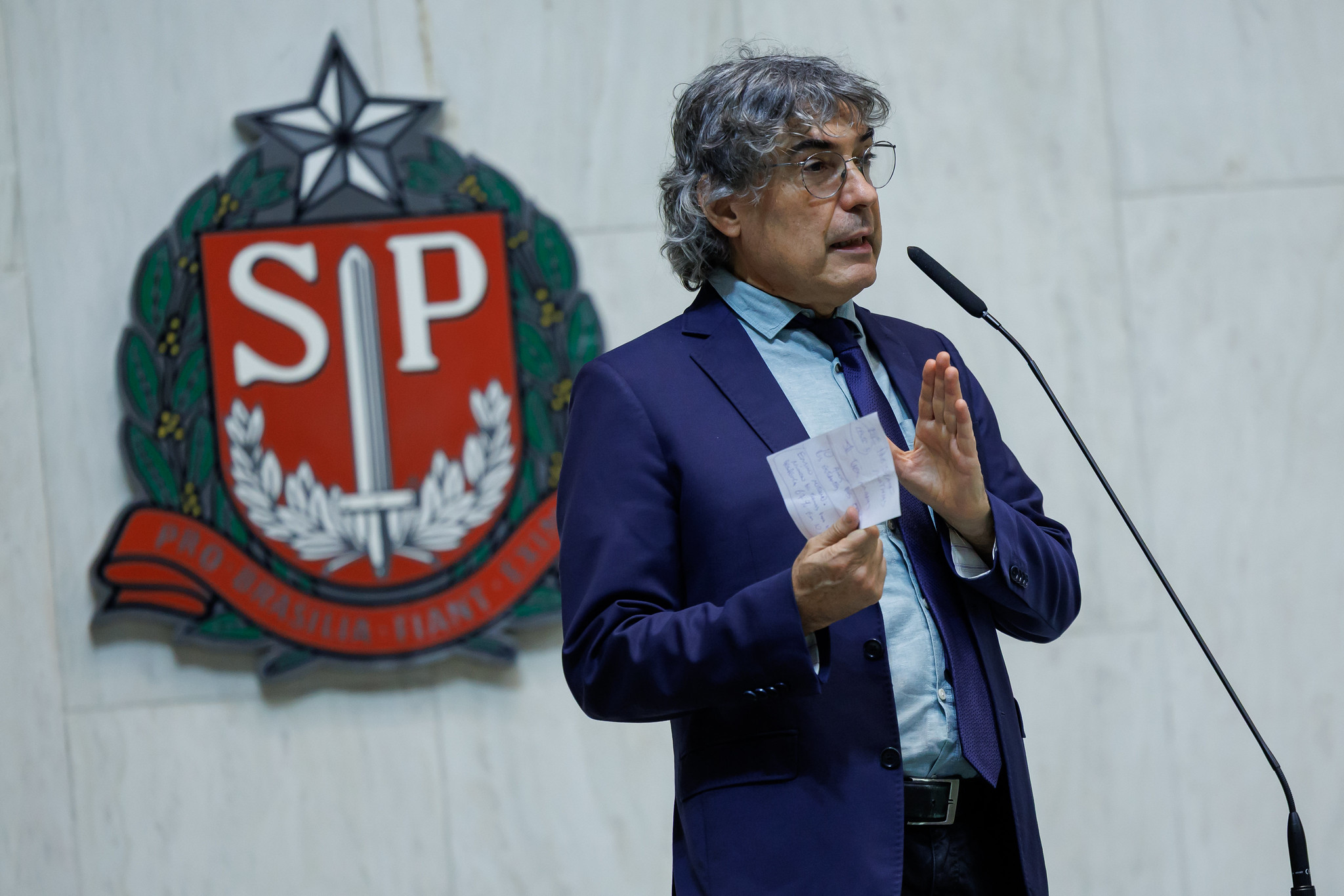 Carlos Gianazzi: aulas no perodo noturno<a style='float:right;color:#ccc' href='https://www3.al.sp.gov.br/repositorio/noticia/N-11-2025/fg355862.jpg' target=_blank><i class='bi bi-zoom-in'></i> Clique para ver a imagem </a>