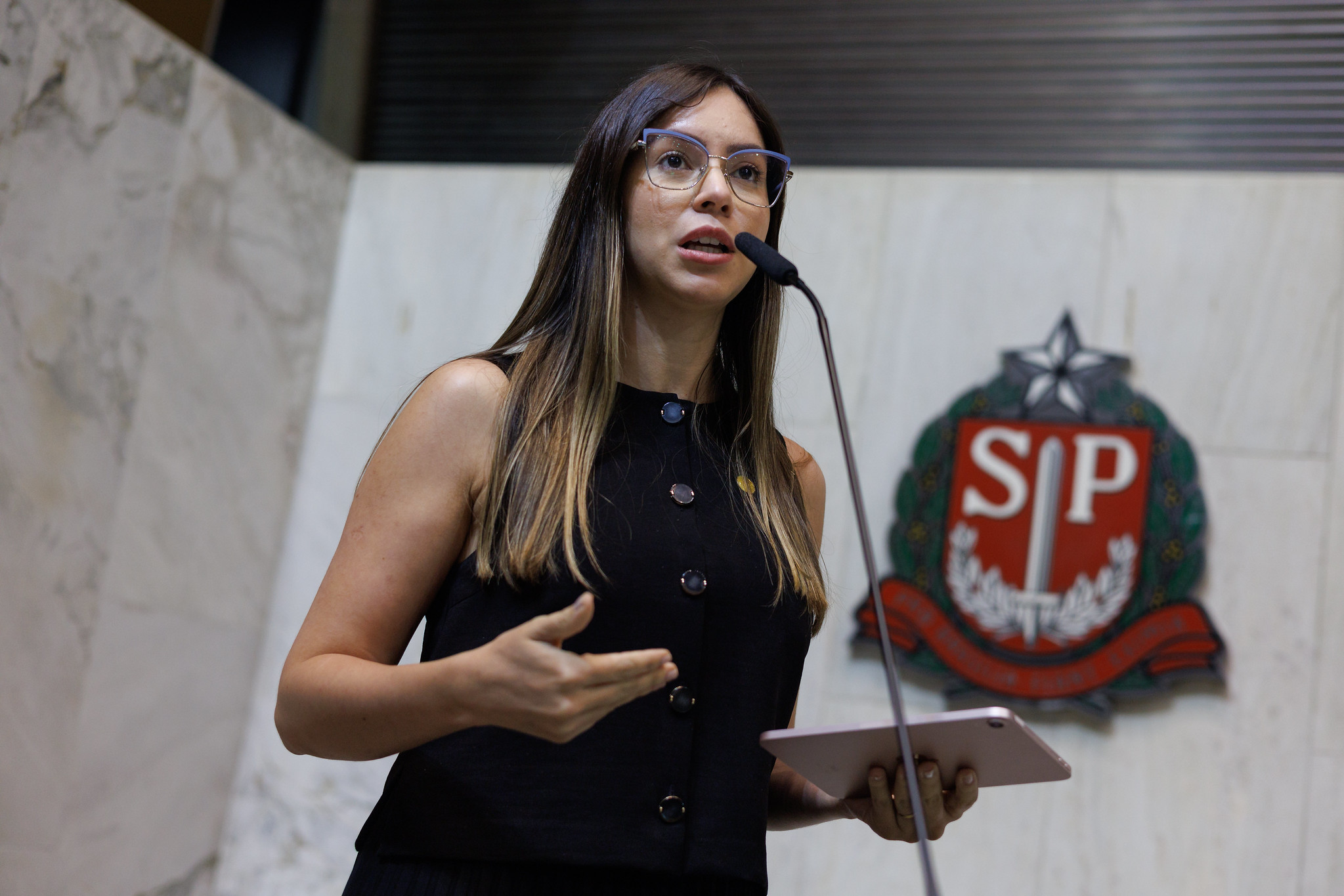 Deputada Fabiana Bolsonaro <a style='float:right;color:#ccc' href='https://www3.al.sp.gov.br/repositorio/noticia/N-11-2025/fg355951.jpg' target=_blank><i class='bi bi-zoom-in'></i> Clique para ver a imagem </a>
