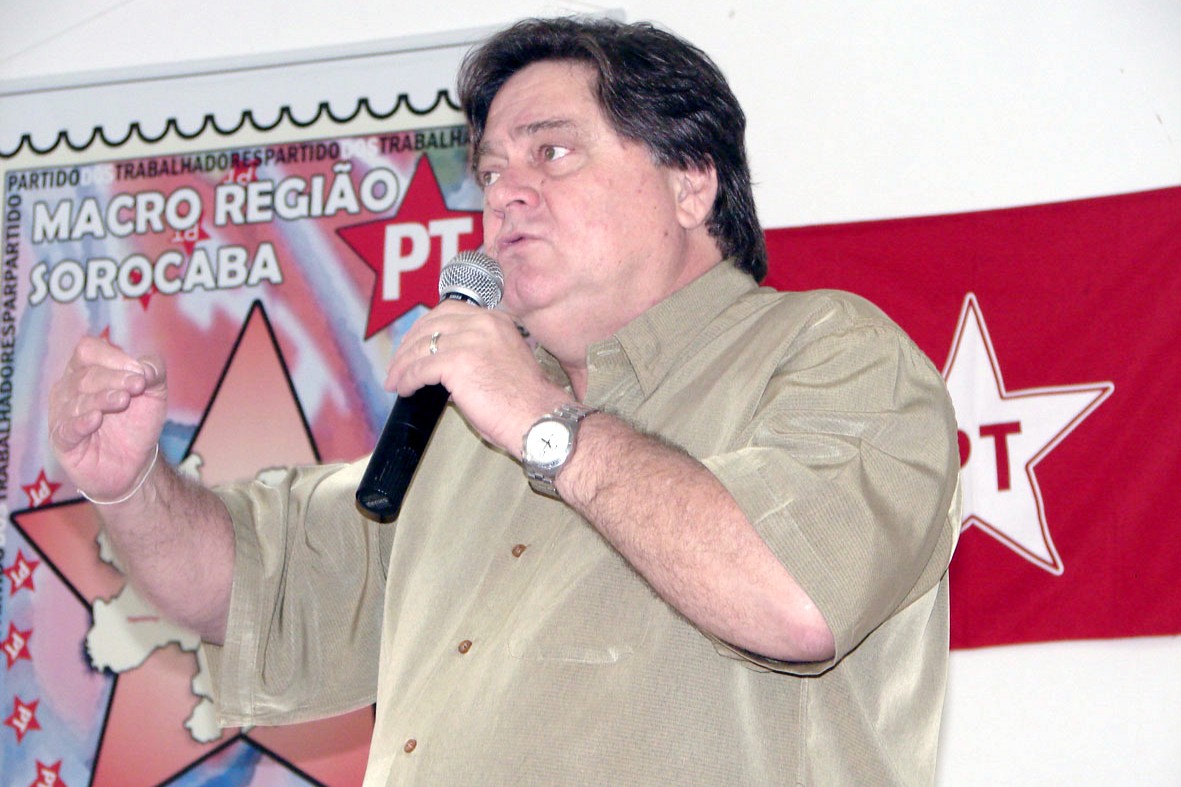 Ex-deputado Paulo Frateschi morre aos 75 anos<a style='float:right;color:#ccc' href='https://www3.al.sp.gov.br/repositorio/noticia/N-11-2025/fg356004.jpg' target=_blank><i class='bi bi-zoom-in'></i> Clique para ver a imagem </a>