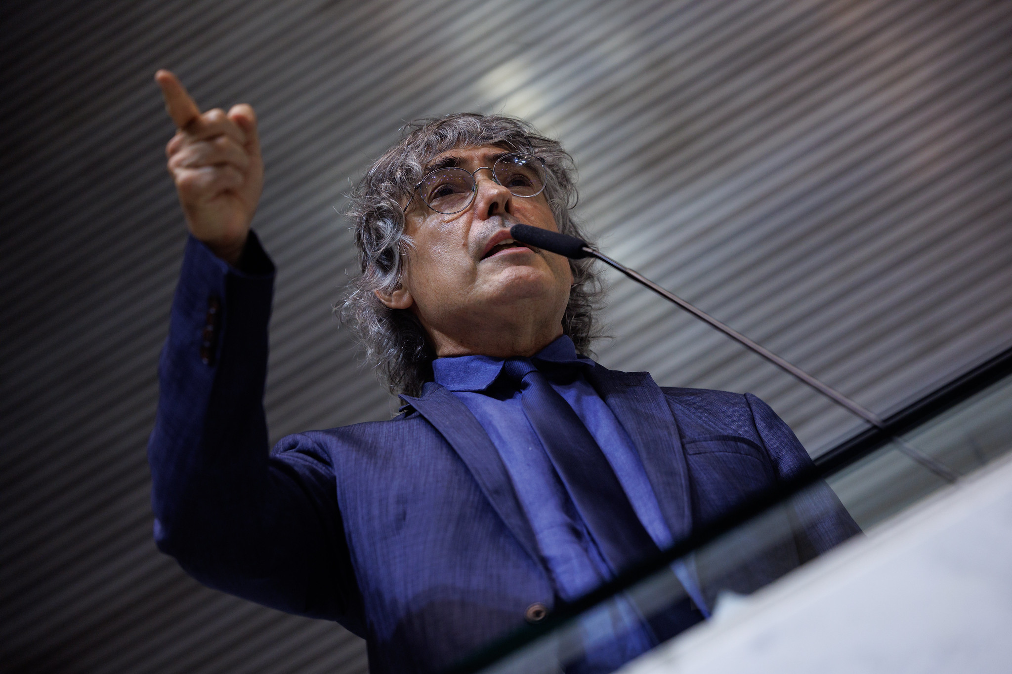 Deputado Carlos Giannazi<a style='float:right;color:#ccc' href='https://www3.al.sp.gov.br/repositorio/noticia/N-11-2025/fg356741.jpg' target=_blank><i class='bi bi-zoom-in'></i> Clique para ver a imagem </a>