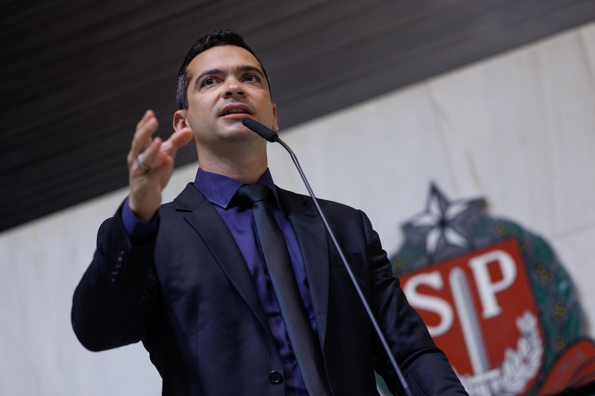 Capito Telhada (PP): PL Antifaco<a style='float:right;color:#ccc' href='https://www3.al.sp.gov.br/repositorio/noticia/N-11-2025/fg357123.jpg' target=_blank><i class='bi bi-zoom-in'></i> Clique para ver a imagem </a>