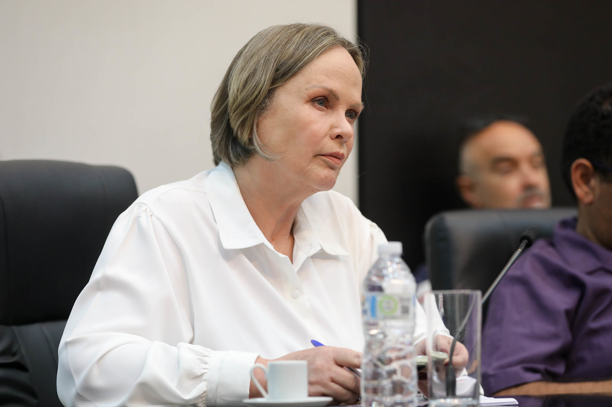 Ana Perugini (PT): ningum sabe quando ser chamado<a style='float:right;color:#ccc' href='https://www3.al.sp.gov.br/repositorio/noticia/N-11-2025/fg357561.jpg' target=_blank><i class='bi bi-zoom-in'></i> Clique para ver a imagem </a>