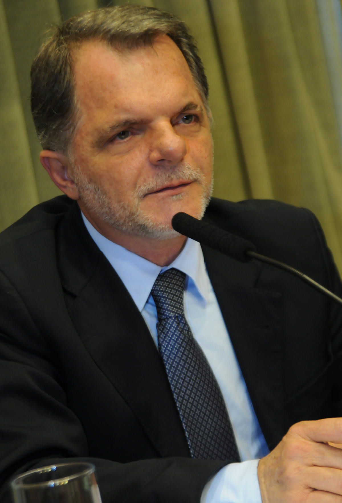 Mauro Bragato<a style='float:right;color:#ccc' href='https://www3.al.sp.gov.br/repositorio/noticia/N-12-2012/fg119742.jpg' target=_blank><i class='bi bi-zoom-in'></i> Clique para ver a imagem </a>