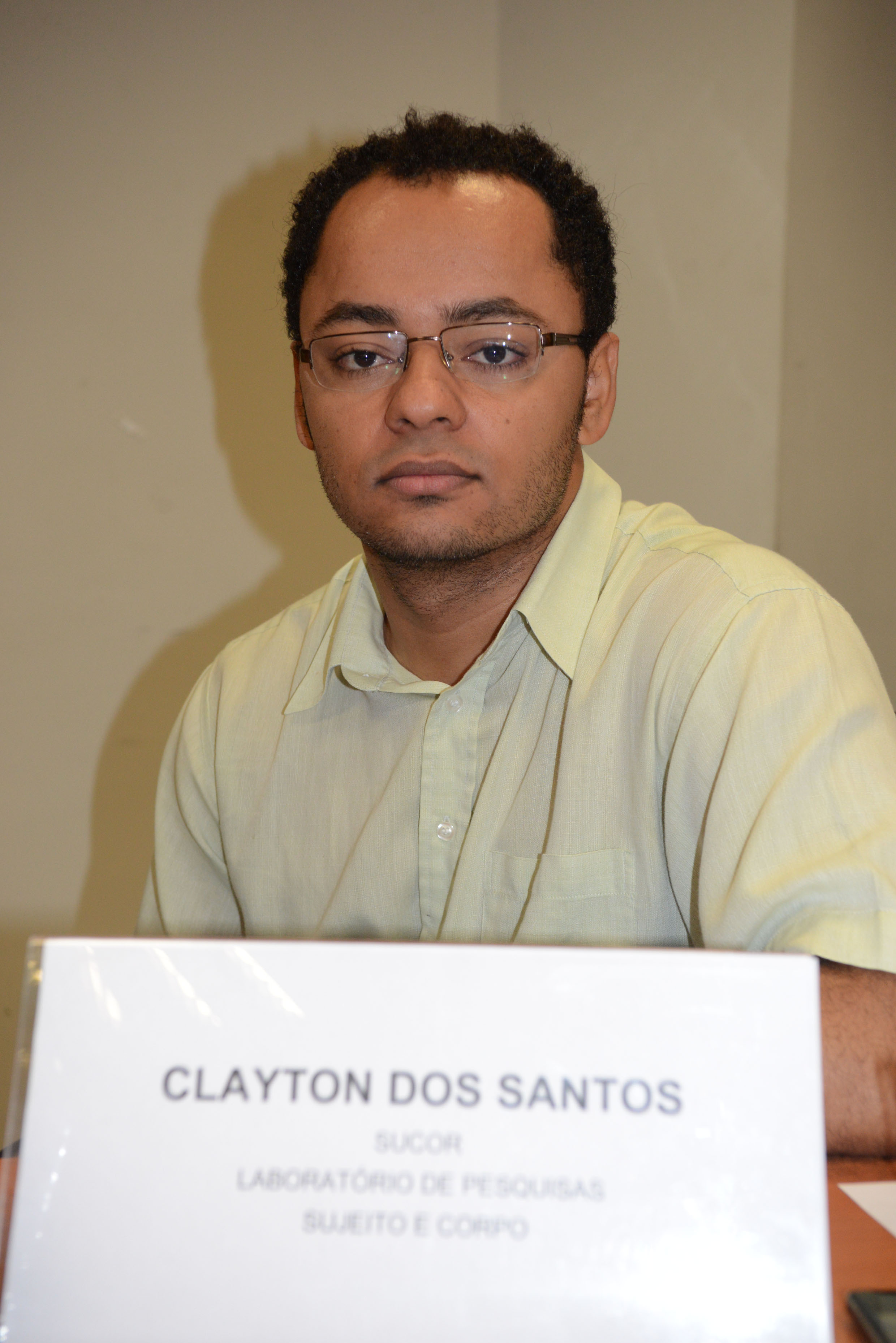Clayton dos Santos <a style='float:right;color:#ccc' href='https://www3.al.sp.gov.br/repositorio/noticia/N-12-2013/fg156992.jpg' target=_blank><i class='bi bi-zoom-in'></i> Clique para ver a imagem </a>