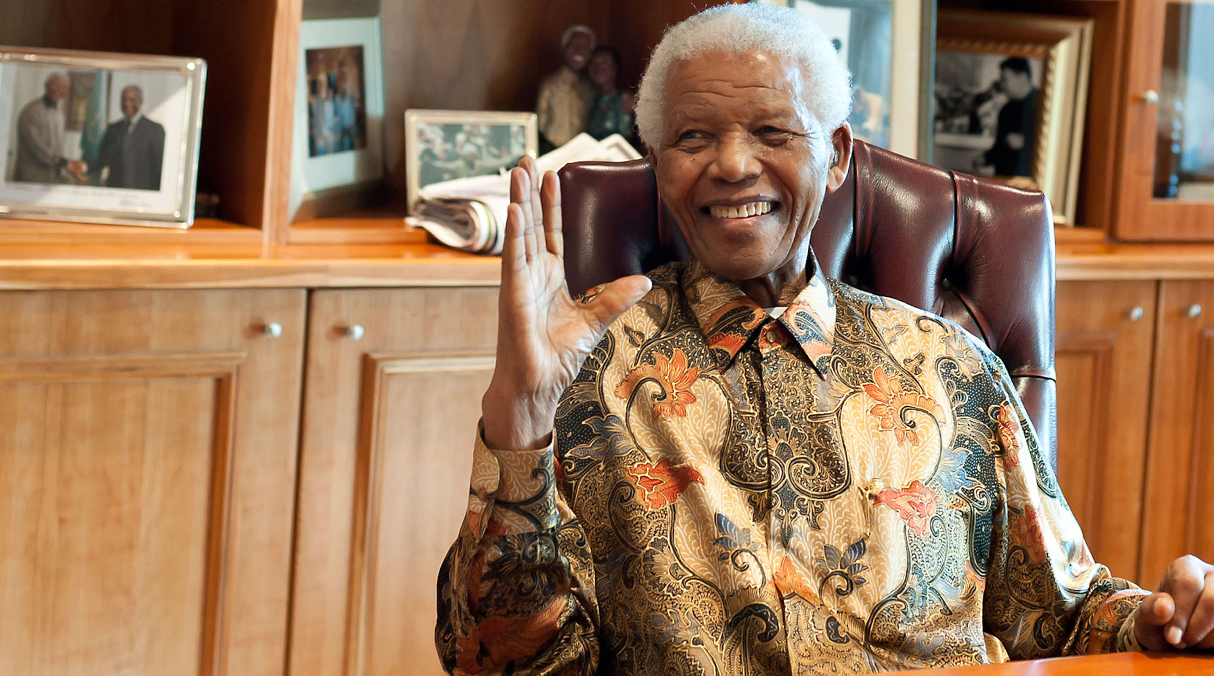 Nelson Mandela em foto recente<a style='float:right;color:#ccc' href='https://www3.al.sp.gov.br/repositorio/noticia/N-12-2013/fg157074.jpg' target=_blank><i class='bi bi-zoom-in'></i> Clique para ver a imagem </a>