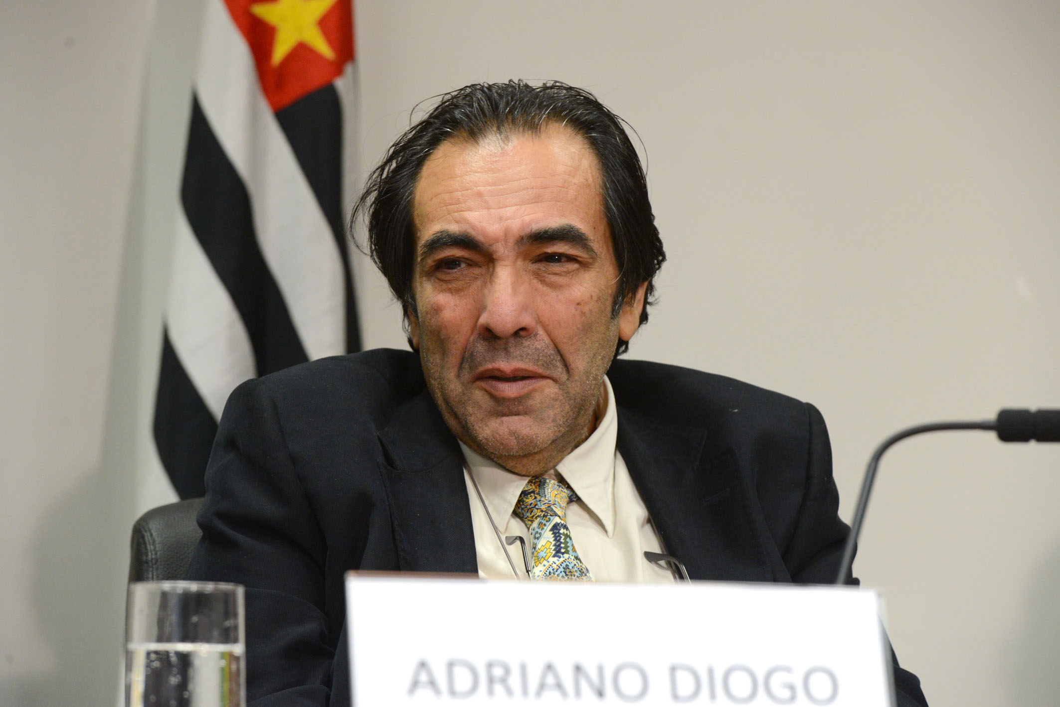 Adriano Diogo, presidente da comisso<a style='float:right;color:#ccc' href='https://www3.al.sp.gov.br/repositorio/noticia/N-12-2013/fg157782.jpg' target=_blank><i class='bi bi-zoom-in'></i> Clique para ver a imagem </a>