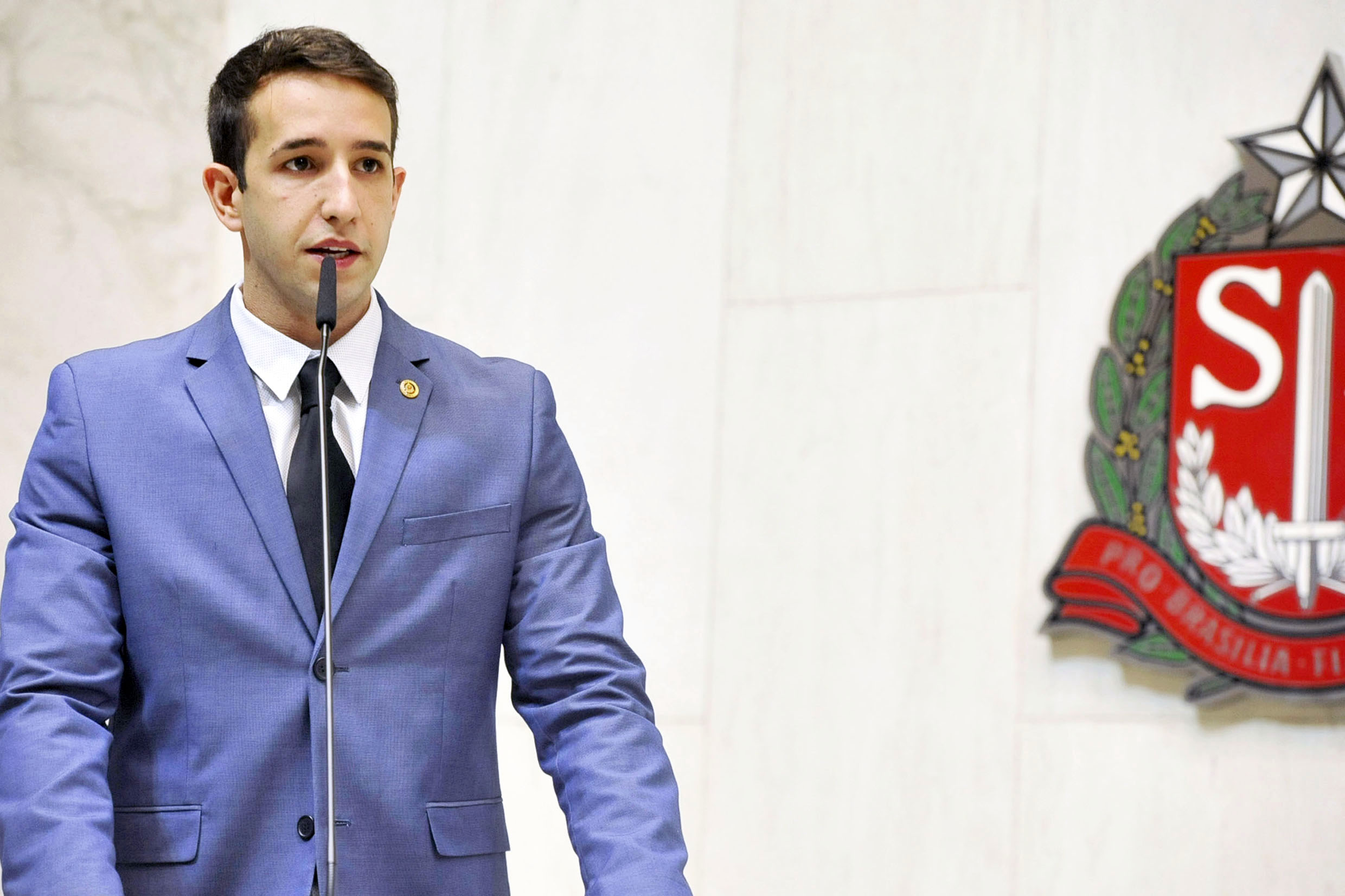 Tenente Coimbra (Agência Alesp)<a style='float:right;color:#ccc' href='https://www3.al.sp.gov.br/repositorio/noticia/N-12-2019/fg244992.jpg' target=_blank><i class='bi bi-zoom-in'></i> Clique para ver a imagem </a>