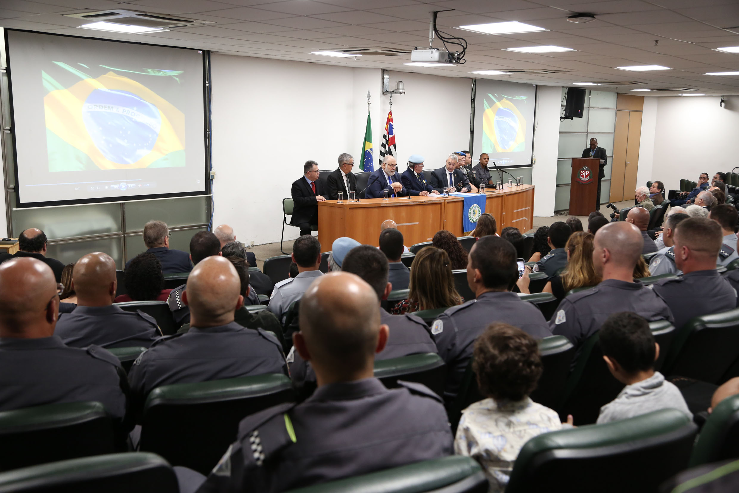 Evento da ABFIP - Associao Brasileira das Foras Internacionais de Paz<a style='float:right;color:#ccc' href='https://www3.al.sp.gov.br/repositorio/noticia/N-12-2019/fg245296.jpg' target=_blank><i class='bi bi-zoom-in'></i> Clique para ver a imagem </a>