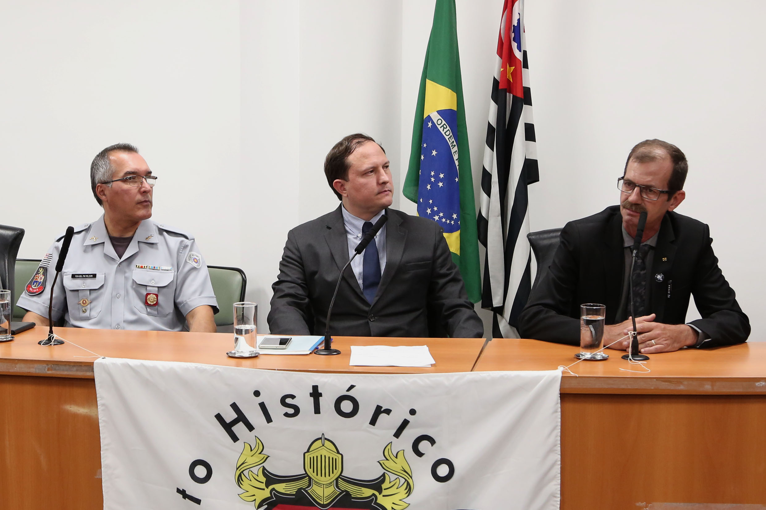 Encontro Da Associao Instituto Histrico Militar <a style='float:right;color:#ccc' href='https://www3.al.sp.gov.br/repositorio/noticia/N-12-2019/fg245568.jpg' target=_blank><i class='bi bi-zoom-in'></i> Clique para ver a imagem </a>