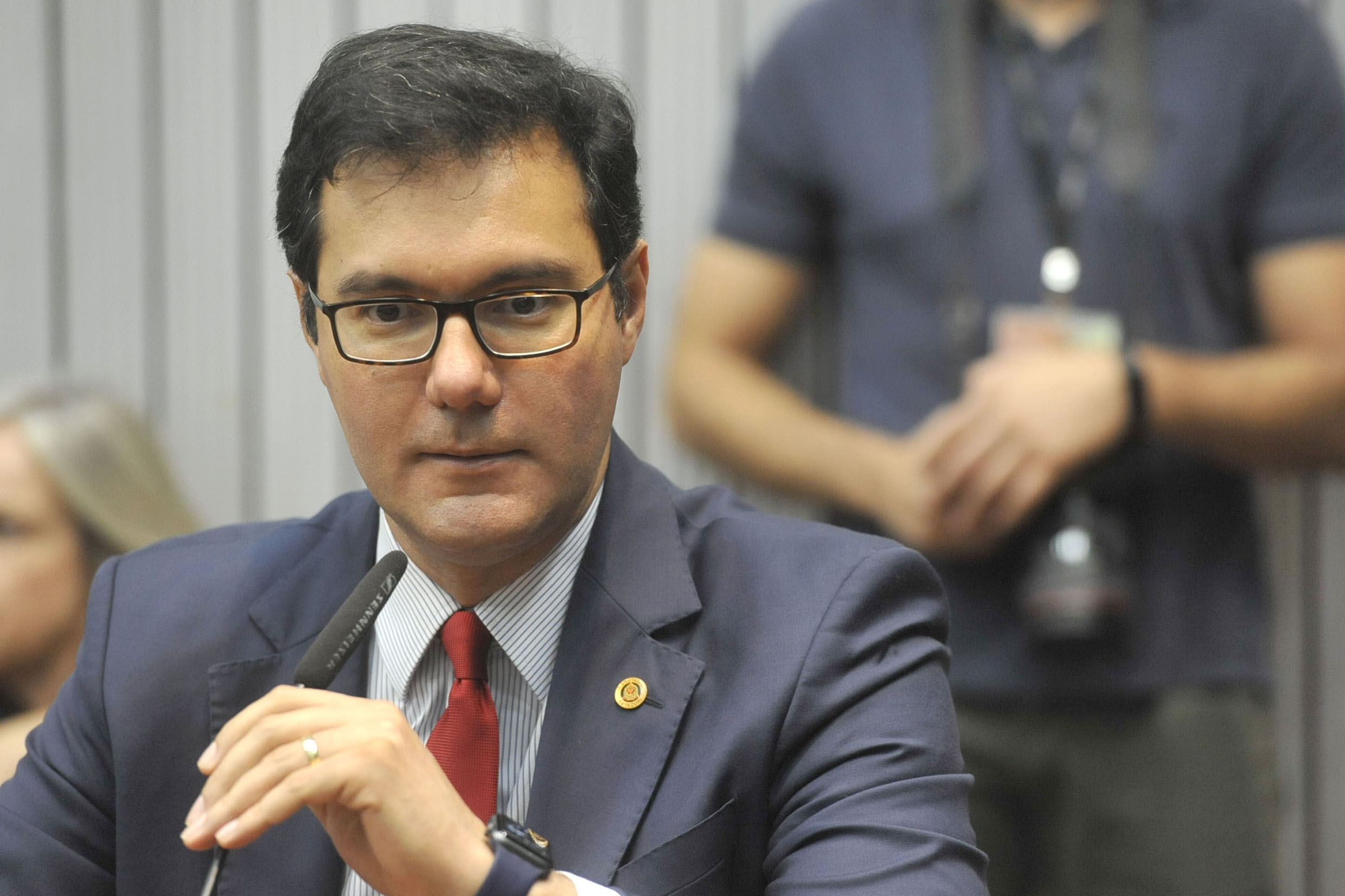 Alex de Madureira<a style='float:right;color:#ccc' href='https://www3.al.sp.gov.br/repositorio/noticia/N-12-2019/fg245581.jpg' target=_blank><i class='bi bi-zoom-in'></i> Clique para ver a imagem </a>