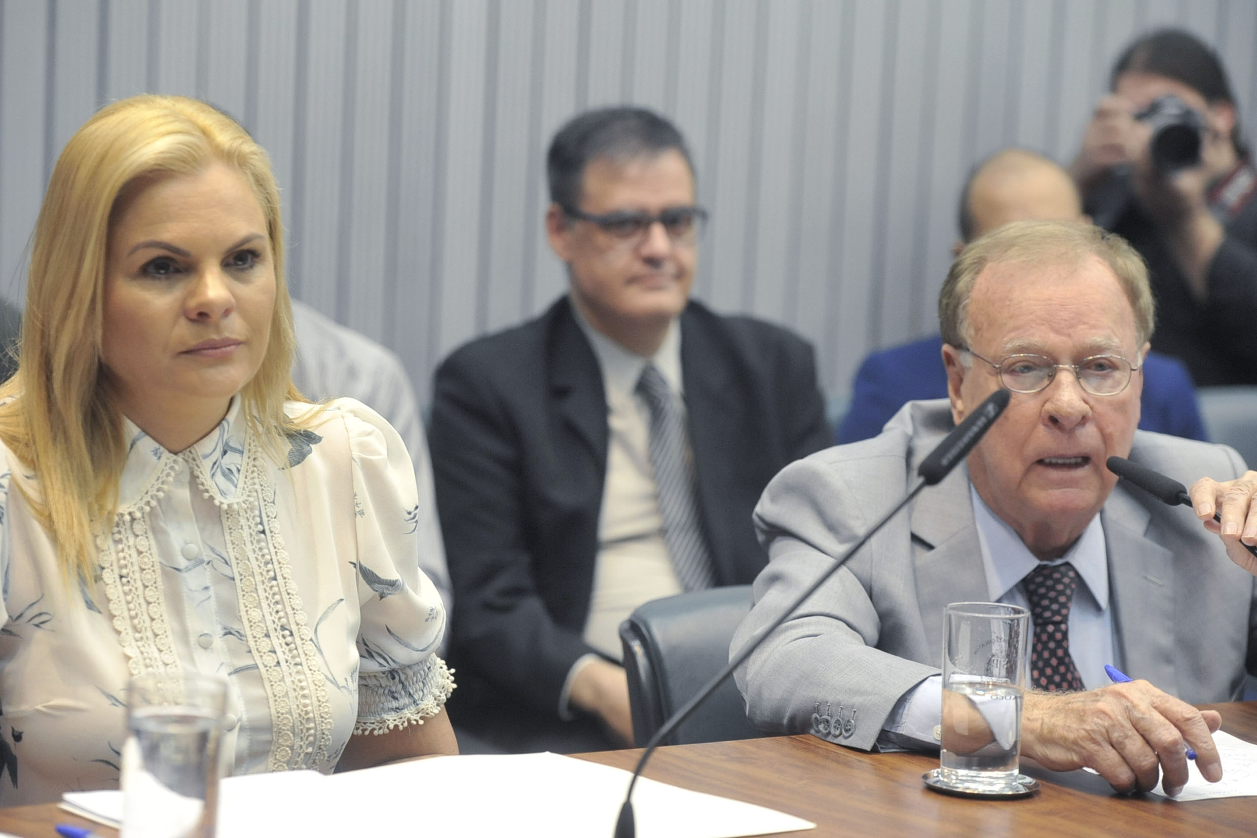 Carla Morando e Estevam Galvo<a style='float:right;color:#ccc' href='https://www3.al.sp.gov.br/repositorio/noticia/N-12-2019/fg245582.jpg' target=_blank><i class='bi bi-zoom-in'></i> Clique para ver a imagem </a>