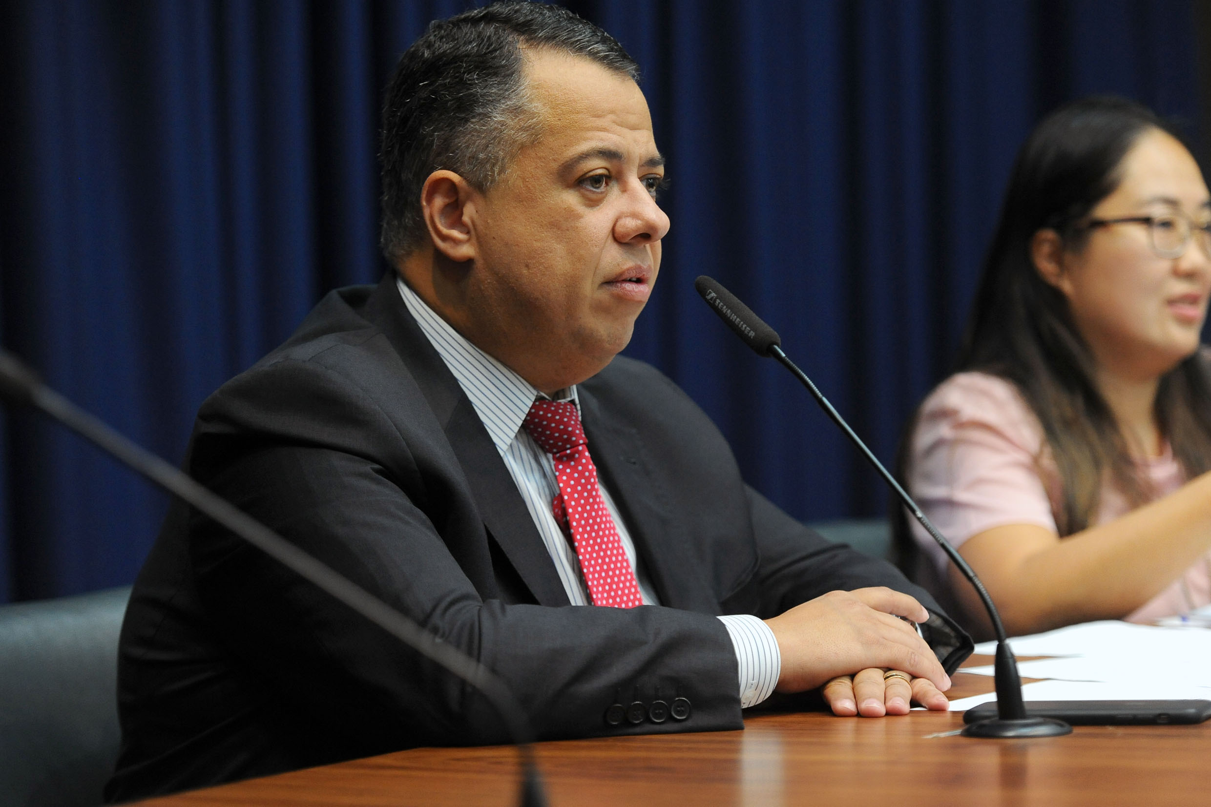 Willington Moura preside a comisso <a style='float:right;color:#ccc' href='https://www3.al.sp.gov.br/repositorio/noticia/N-12-2019/fg245760.jpg' target=_blank><i class='bi bi-zoom-in'></i> Clique para ver a imagem </a>