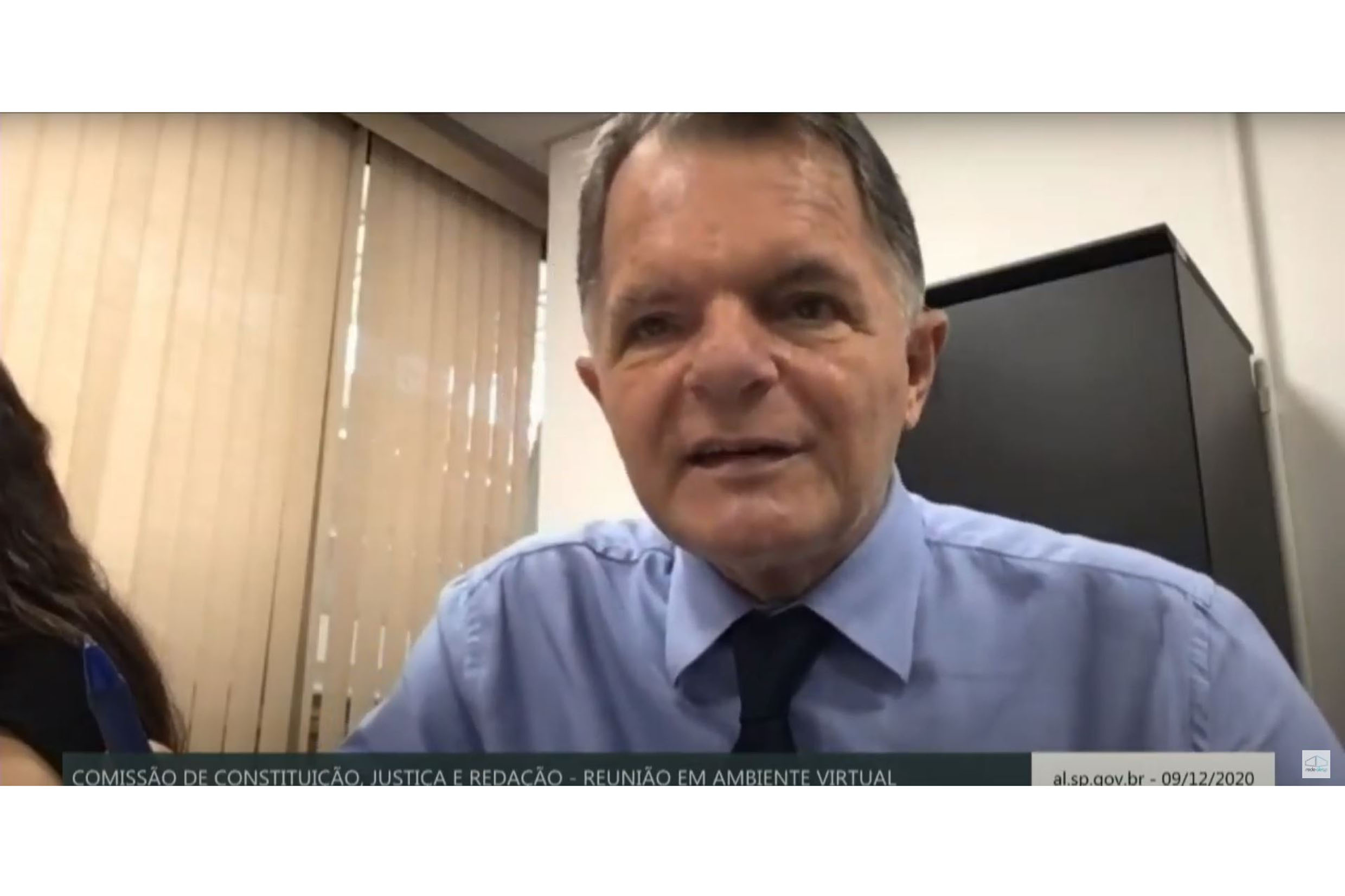 Mauro Bragato preside a comissão em ambiente virtual<a style='float:right;color:#ccc' href='https://www3.al.sp.gov.br/repositorio/noticia/N-12-2020/fg259100.jpg' target=_blank><i class='bi bi-zoom-in'></i> Clique para ver a imagem </a>