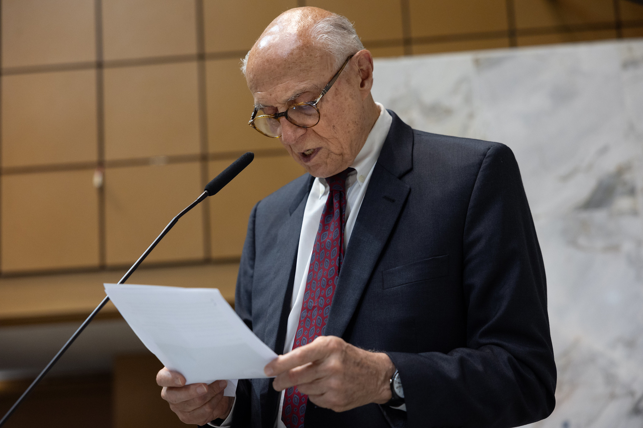 Eduardo Suplicy (PT)<a style='float:right;color:#ccc' href='https://www3.al.sp.gov.br/repositorio/noticia/N-12-2023/fg315966.jpg' target=_blank><i class='bi bi-zoom-in'></i> Clique para ver a imagem </a>