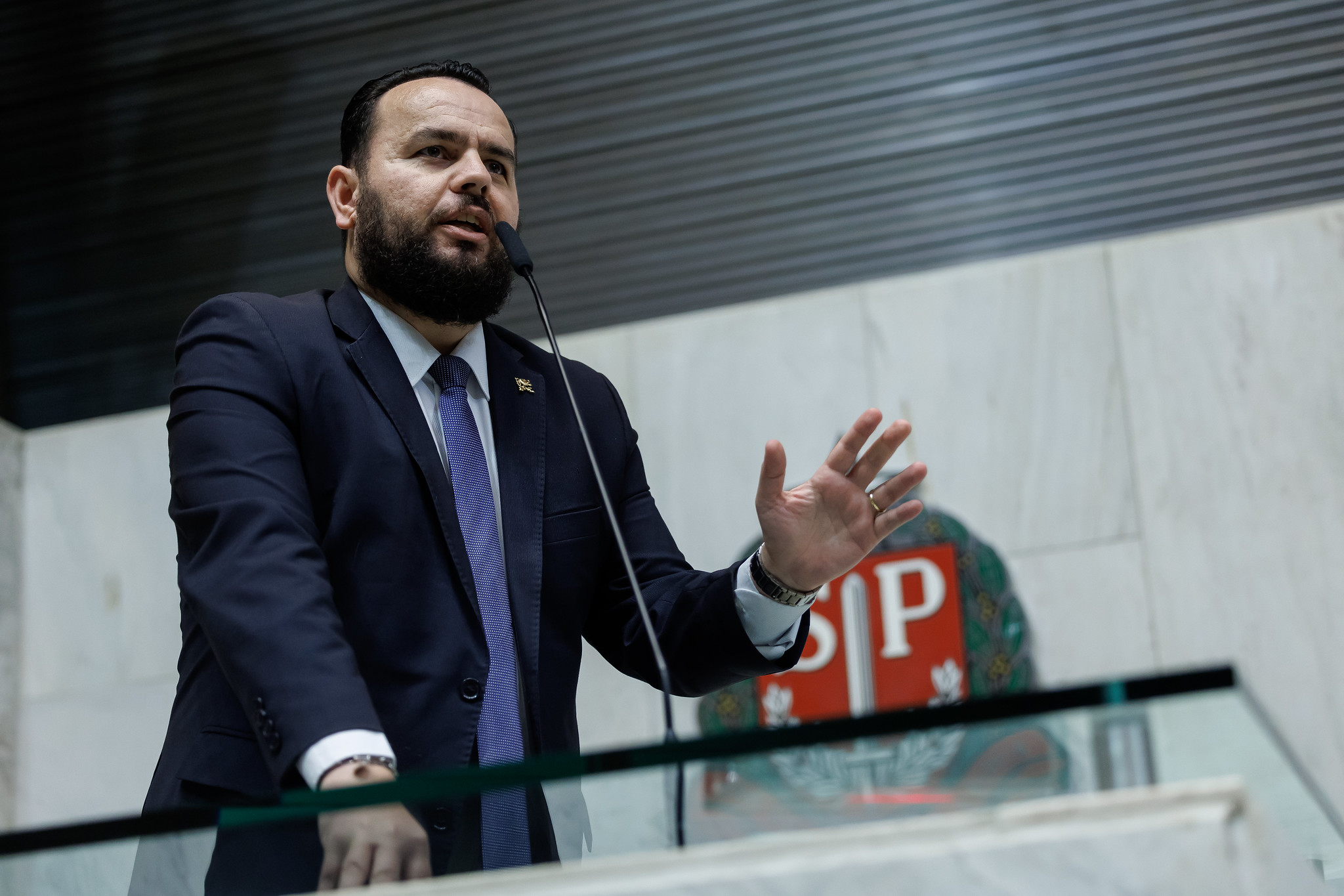 Dep. Gil Diniz: valorização de policiais<a style='float:right;color:#ccc' href='https://www3.al.sp.gov.br/repositorio/noticia/N-12-2024/fg338646.jpg' target=_blank><i class='bi bi-zoom-in'></i> Clique para ver a imagem </a>