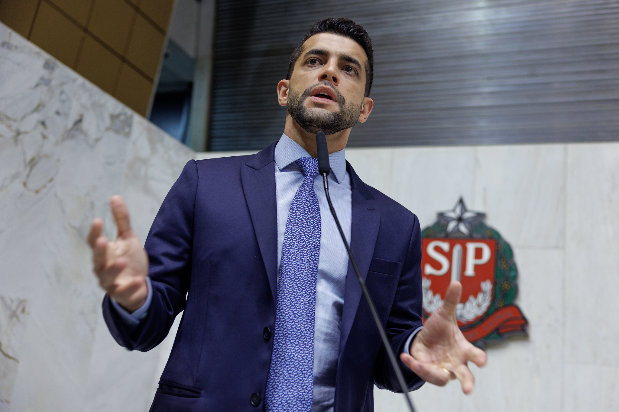 Dep. Caio Frana: cannabis medicinal<a style='float:right;color:#ccc' href='https://www3.al.sp.gov.br/repositorio/noticia/N-12-2024/fg338690.jpg' target=_blank><i class='bi bi-zoom-in'></i> Clique para ver a imagem </a>