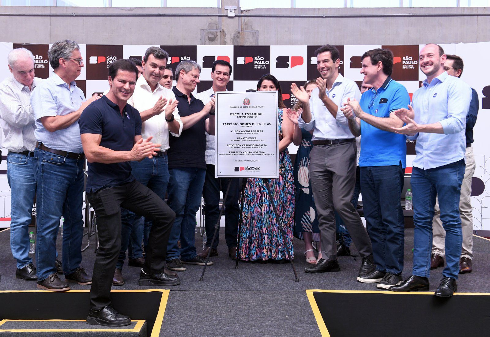 Dep. Rogério Nogueira em inauguração de escola<a style='float:right;color:#ccc' href='https://www3.al.sp.gov.br/repositorio/noticia/N-12-2024/fg339202.jpeg' target=_blank><i class='bi bi-zoom-in'></i> Clique para ver a imagem </a>