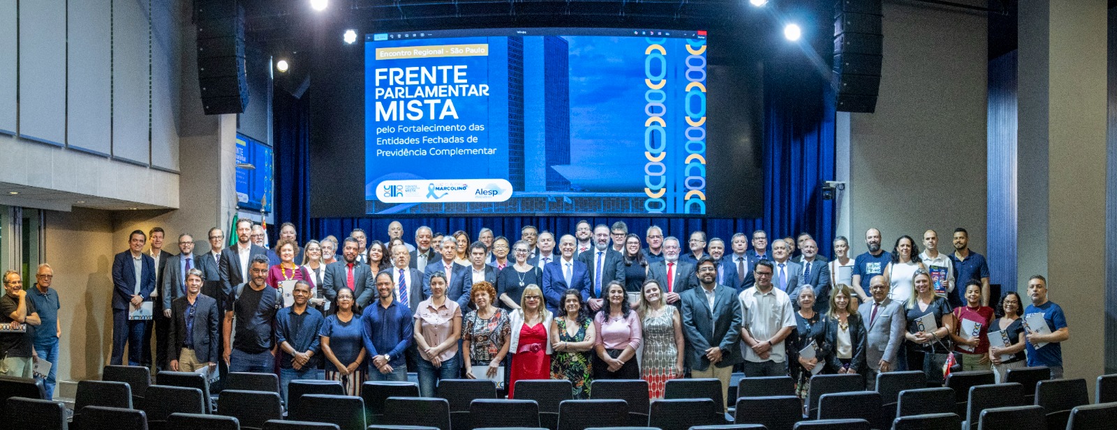 Encontro contou com grande participa��o<a style='float:right;color:#ccc' href='https://www3.al.sp.gov.br/repositorio/noticia/N-12-2025/fg357800.jpeg' target=_blank><i class='bi bi-zoom-in'></i> Clique para ver a imagem </a>