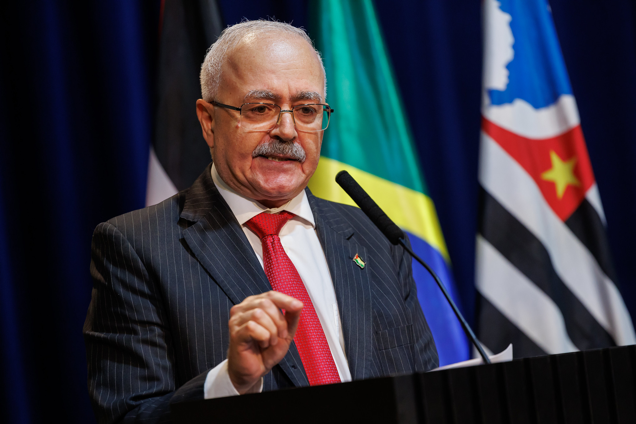 Mourad: genoc�dio e limpeza �tnica<a style='float:right;color:#ccc' href='https://www3.al.sp.gov.br/repositorio/noticia/N-12-2025/fg357848.jpg' target=_blank><i class='bi bi-zoom-in'></i> Clique para ver a imagem </a>