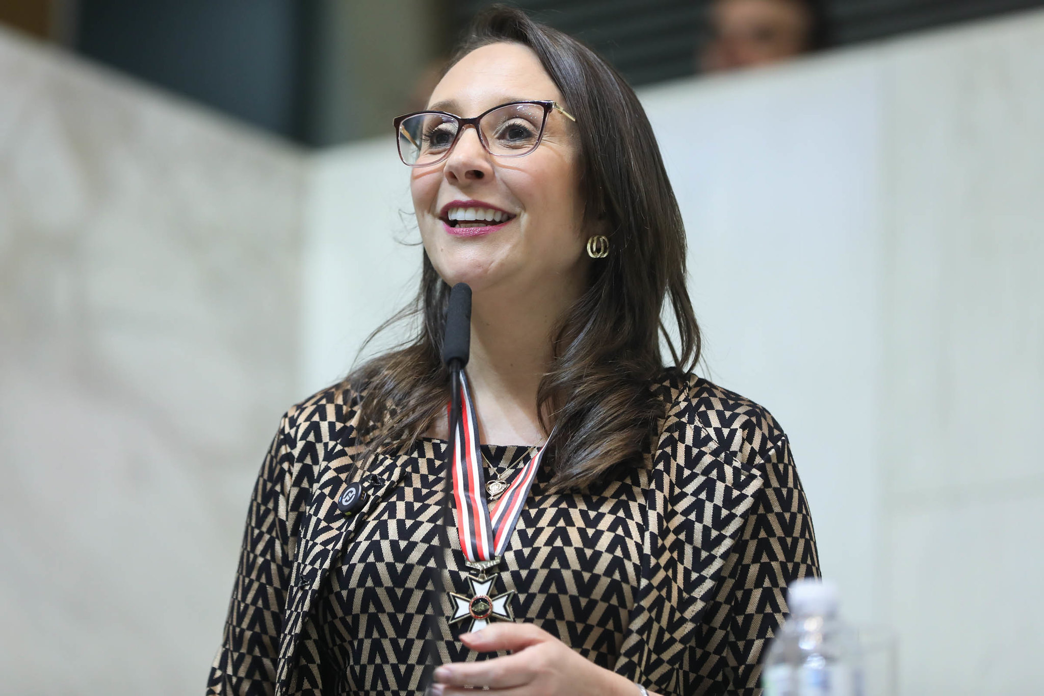 Renata: pol�tica orientada por prop�sito e afeto<a style='float:right;color:#ccc' href='https://www3.al.sp.gov.br/repositorio/noticia/N-12-2025/fg358102.jpg' target=_blank><i class='bi bi-zoom-in'></i> Clique para ver a imagem </a>