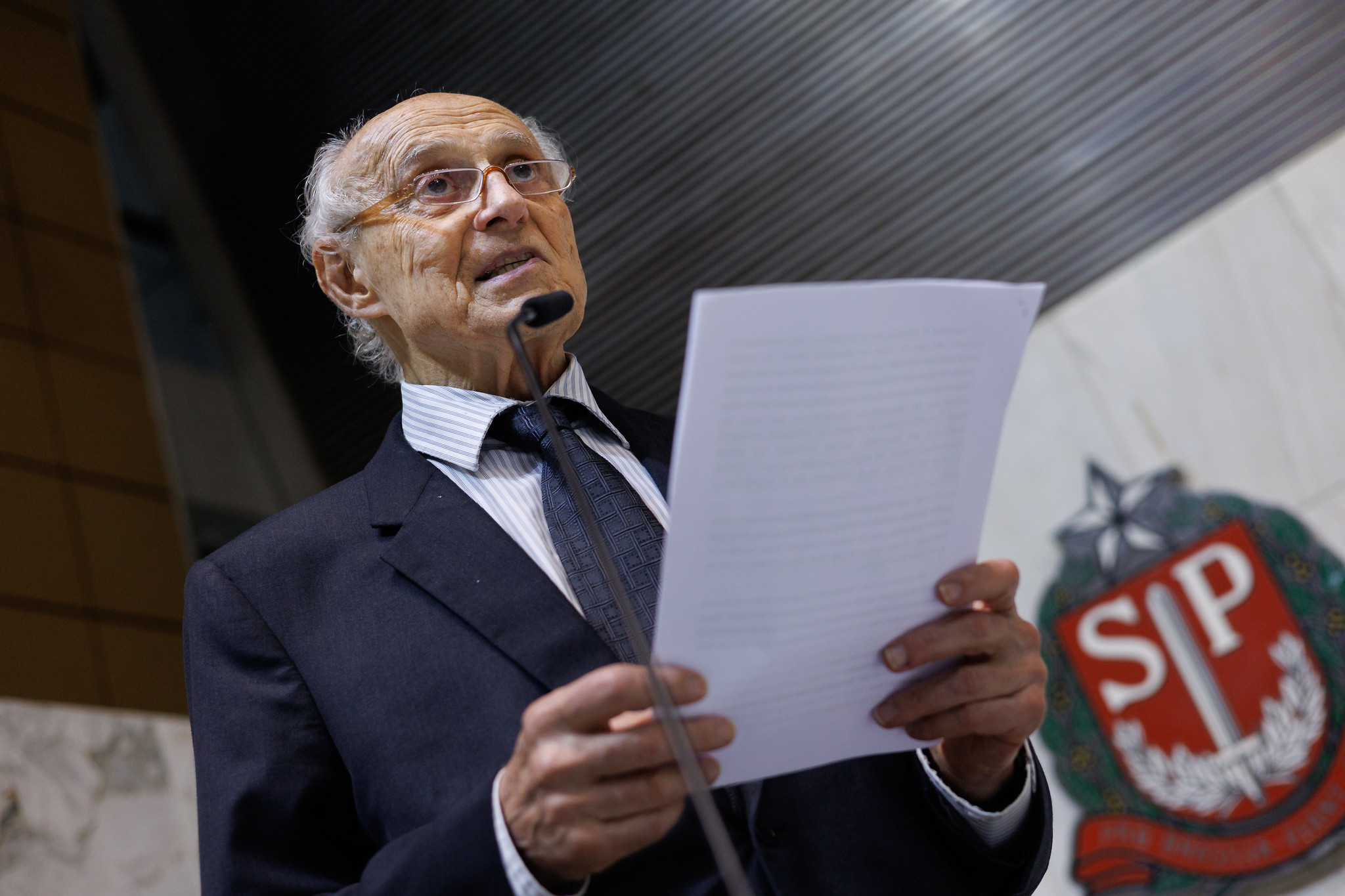 Deputado Eduardo Suplicy<a style='float:right;color:#ccc' href='https://www3.al.sp.gov.br/repositorio/noticia/N-12-2025/fg358129.jpg' target=_blank><i class='bi bi-zoom-in'></i> Clique para ver a imagem </a>