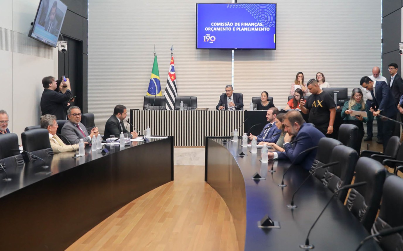 Reuni�o da CFOP nesta ter�a 9<a style='float:right;color:#ccc' href='https://www3.al.sp.gov.br/repositorio/noticia/N-12-2025/fg358227.jpg' target=_blank><i class='bi bi-zoom-in'></i> Clique para ver a imagem </a>