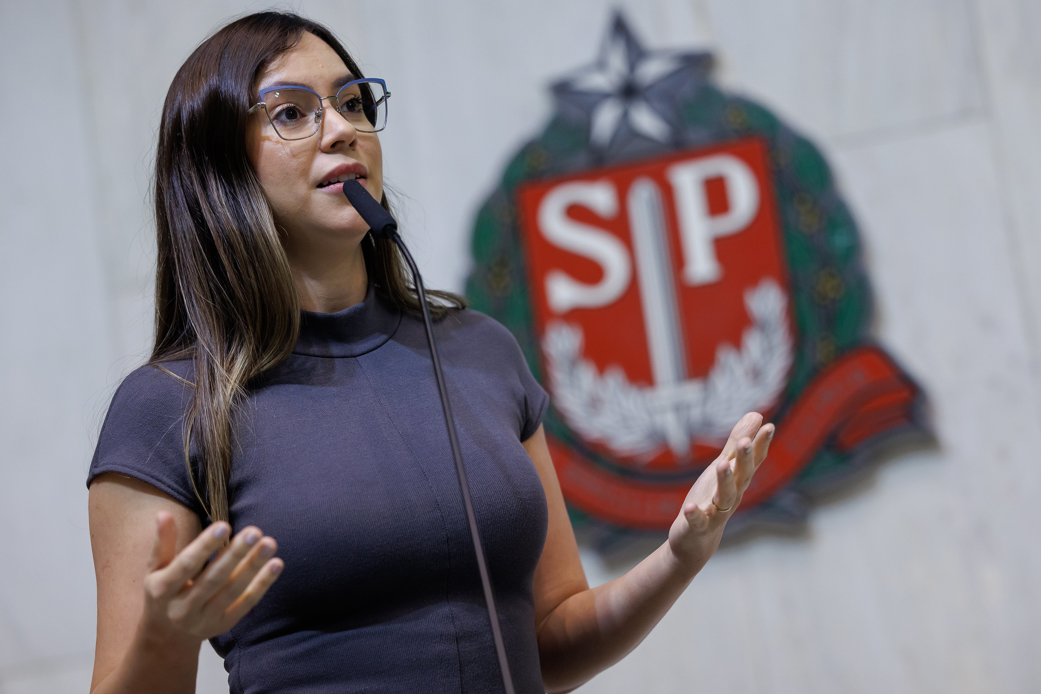 Deputada Fabiana Bolsonaro <a style='float:right;color:#ccc' href='https://www3.al.sp.gov.br/repositorio/noticia/N-12-2025/fg358346.jpg' target=_blank><i class='bi bi-zoom-in'></i> Clique para ver a imagem </a>