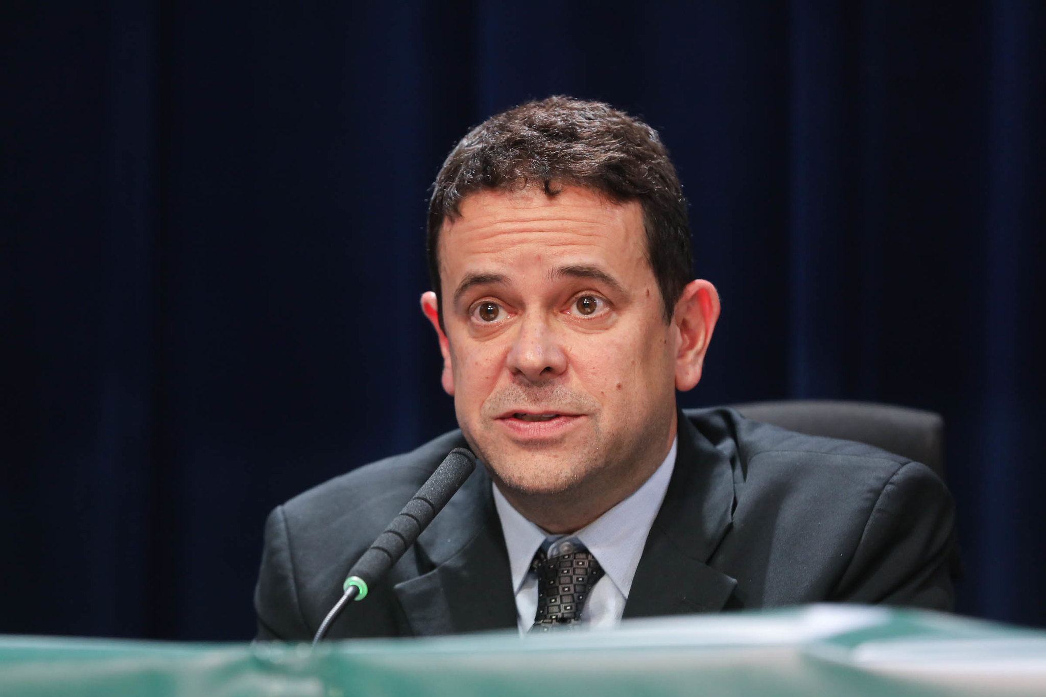 Biancarelli: constitucionalizar o financiamento <a style='float:right;color:#ccc' href='https://www3.al.sp.gov.br/repositorio/noticia/N-12-2025/fg358363.jpg' target=_blank><i class='bi bi-zoom-in'></i> Clique para ver a imagem </a>