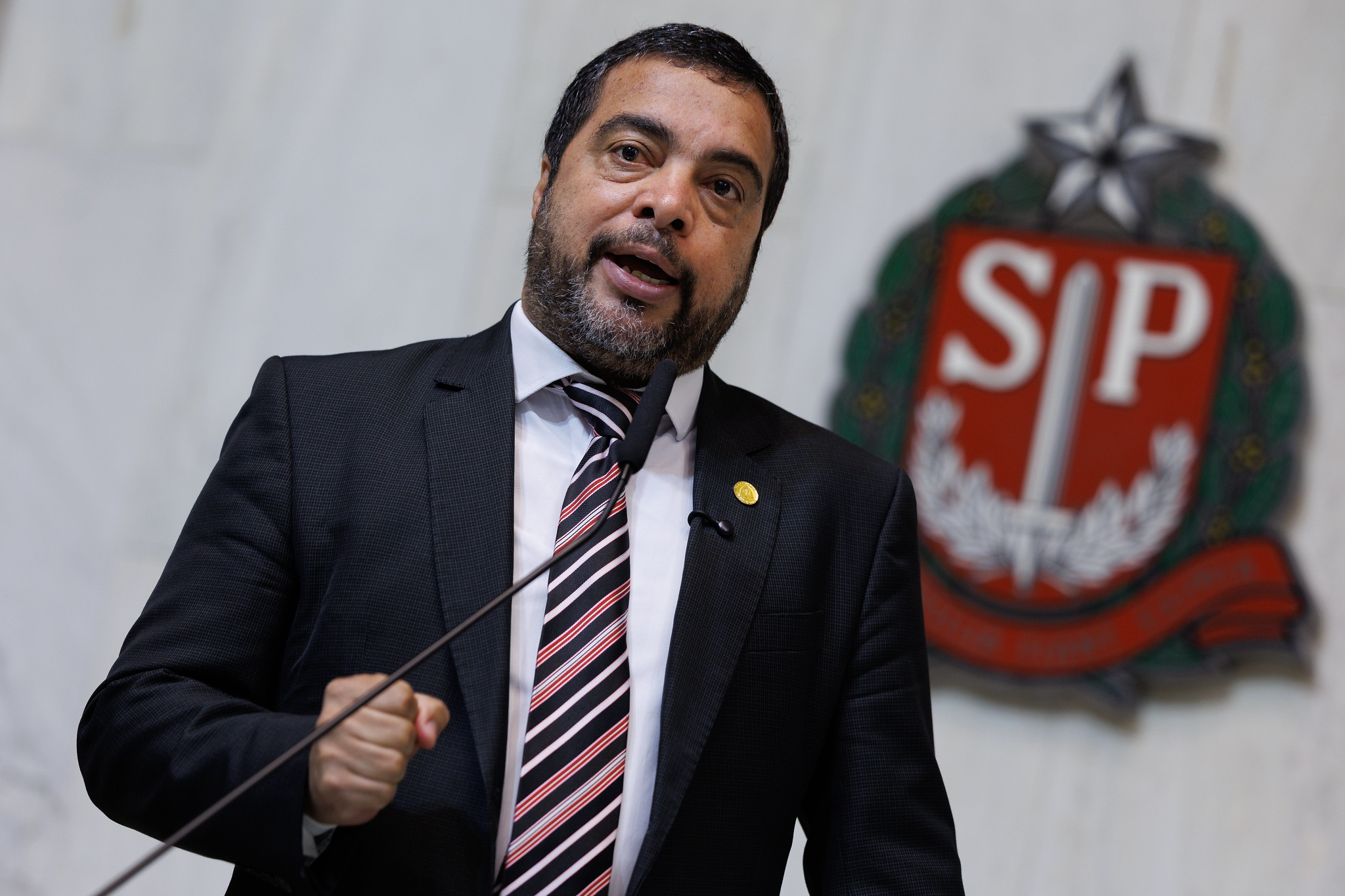 Luiz Claudio Marcolino: pesca artesanal<a style='float:right;color:#ccc' href='https://www3.al.sp.gov.br/repositorio/noticia/N-12-2025/fg358443.jpg' target=_blank><i class='bi bi-zoom-in'></i> Clique para ver a imagem </a>