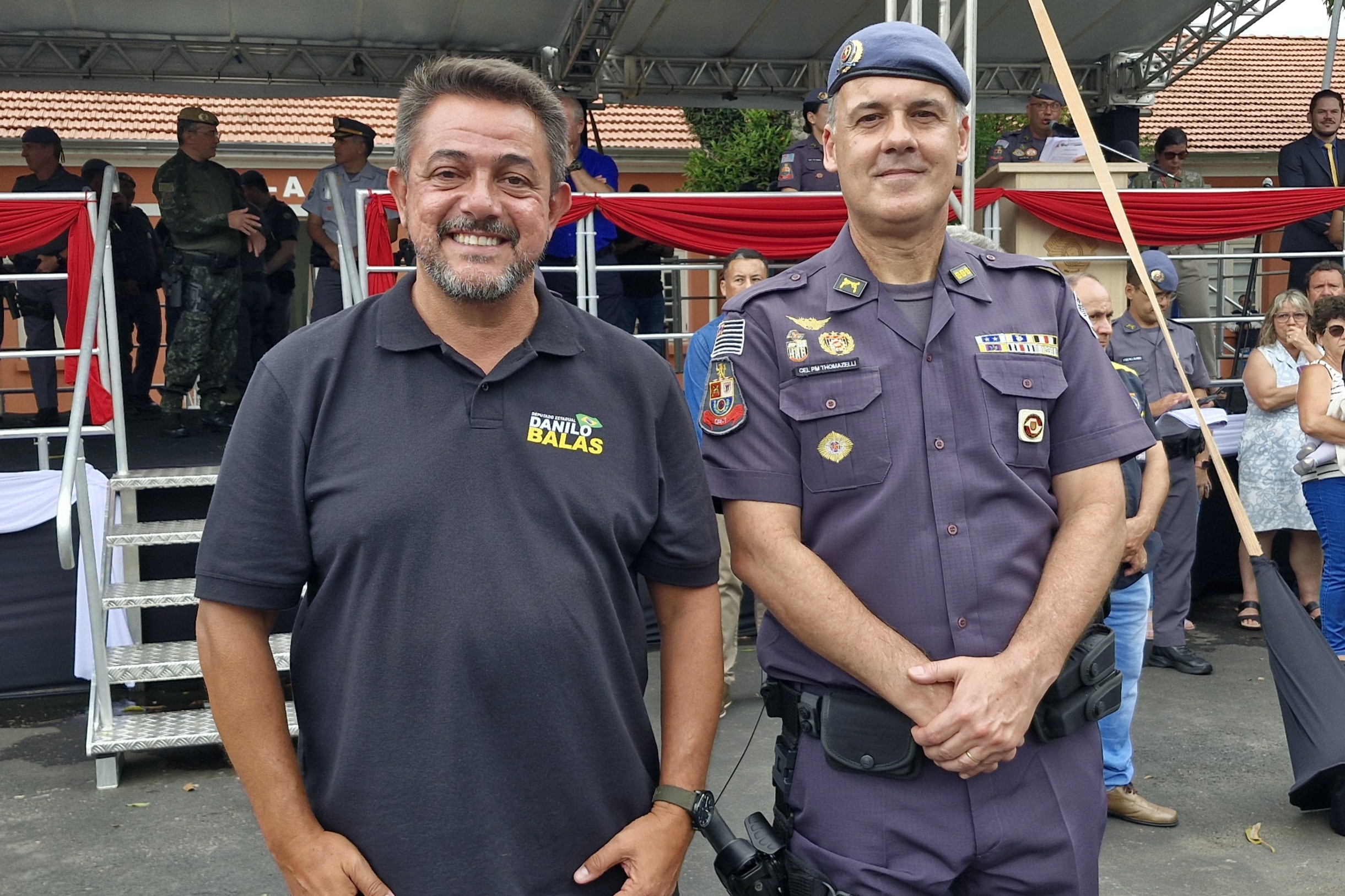 Deputado participa de formatura<a style='float:right;color:#ccc' href='https://www3.al.sp.gov.br/repositorio/noticia/N-12-2025/fg358540.jpg' target=_blank><i class='bi bi-zoom-in'></i> Clique para ver a imagem </a>