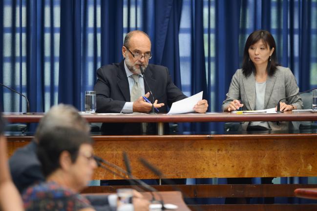 Roberto Trípoli preside os trabalhos da comissão.<a style='float:right;color:#ccc' href='https://www3.al.sp.gov.br/repositorio/noticia/R-03-2016/fg186366.jpg' target=_blank><i class='bi bi-zoom-in'></i> Clique para ver a imagem </a>