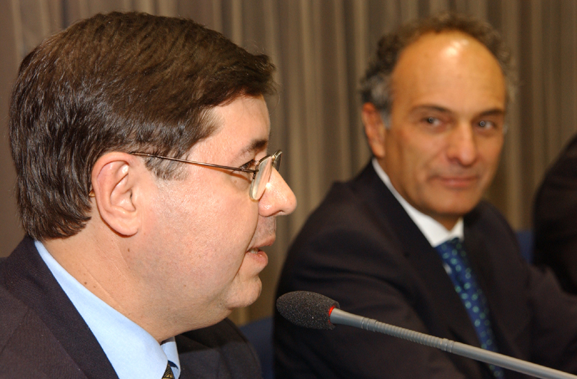 Luiz Antonio Marrey e deputado Ricardo Trípoli<a style='float:right;color:#ccc' href='https://www3.al.sp.gov.br/repositorio/noticia/hist/Comjus20ago03B.jpg' target=_blank><i class='bi bi-zoom-in'></i> Clique para ver a imagem </a>