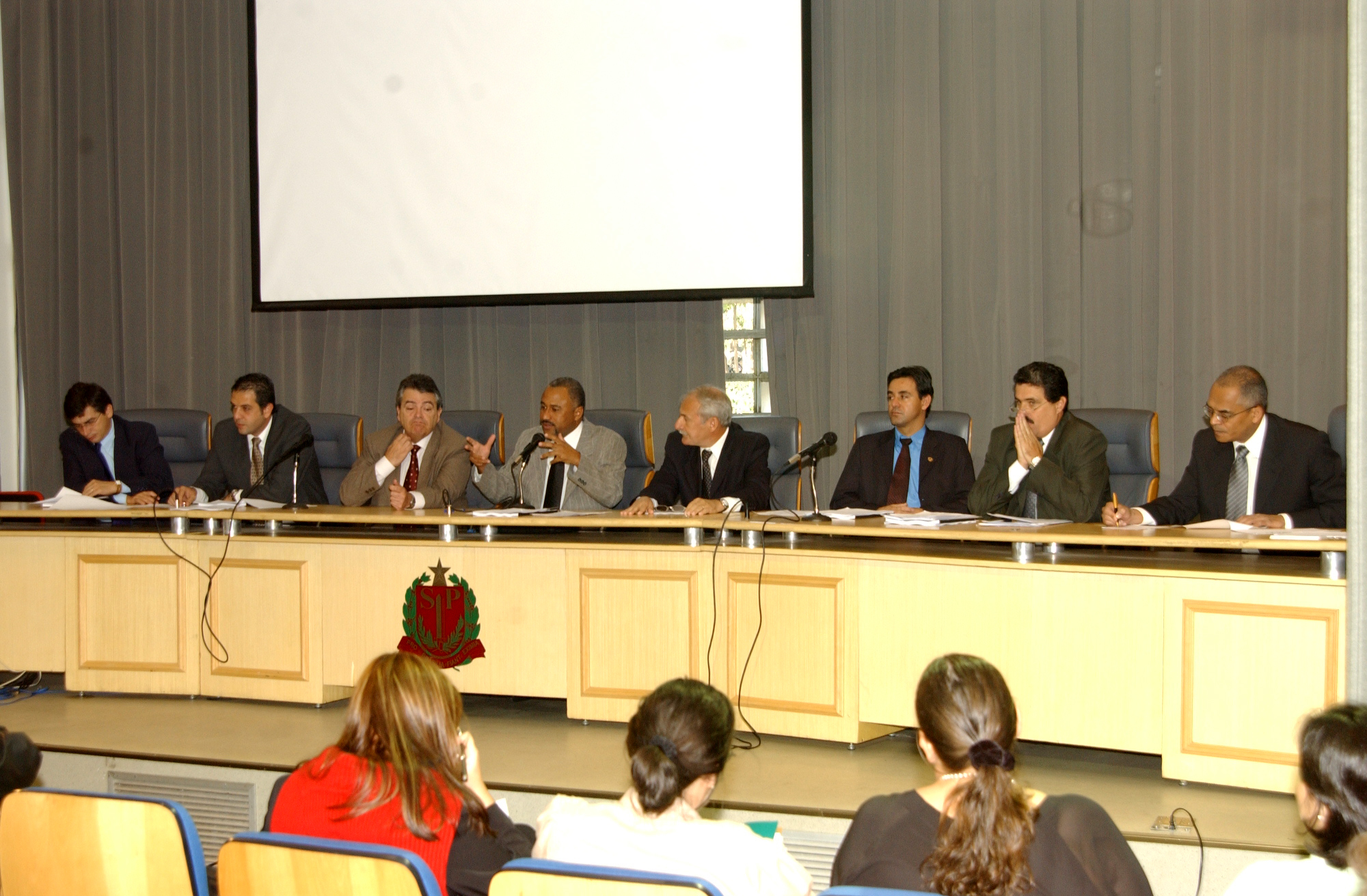 Reunio da Comisso de Servios e Obras Pblicas da Assemblia Legislativa<a style='float:right;color:#ccc' href='https://www3.al.sp.gov.br/repositorio/noticia/hist/ObrasPublicas.jpg' target=_blank><i class='bi bi-zoom-in'></i> Clique para ver a imagem </a>