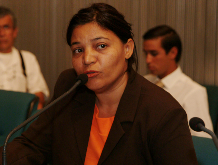 Vera Santana Alves, presidente do Sindicato dos Trabalhadores do Centro Paula Souza (Sinteps)<a style='float:right;color:#ccc' href='https://www3.al.sp.gov.br/repositorio/noticia/hist/RelTrab2.jpg' target=_blank><i class='bi bi-zoom-in'></i> Clique para ver a imagem </a>