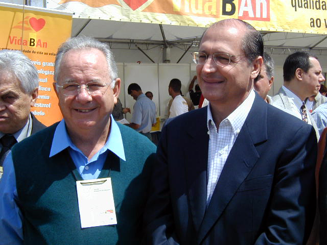 Deputado Ary Fossen e governador Geraldo Alckmin<a style='float:right;color:#ccc' href='https://www3.al.sp.gov.br/repositorio/noticia/hist/aryfossemegovernador14out.jpg' target=_blank><i class='bi bi-zoom-in'></i> Clique para ver a imagem </a>