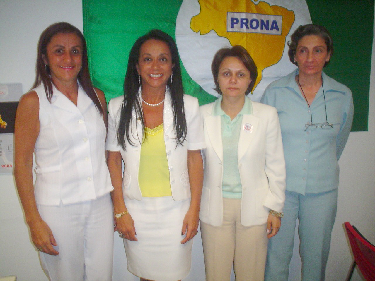 Lindete Tavares de Almeida, deputada Havanir Nimtz, Ftima Rassul e Maria da Graa<a style='float:right;color:#ccc' href='https://www3.al.sp.gov.br/repositorio/noticia/hist/havanir.jpg' target=_blank><i class='bi bi-zoom-in'></i> Clique para ver a imagem </a>