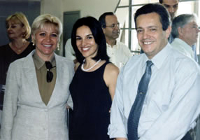 Maria Lcia Alckmin, presidente do Fundo Social de Solidariedade (ao centro) e deputado Joseph Zuza<a style='float:right;color:#ccc' href='https://www3.al.sp.gov.br/repositorio/noticia/hist/zuzalu11agosto.jpg' target=_blank><i class='bi bi-zoom-in'></i> Clique para ver a imagem </a>
